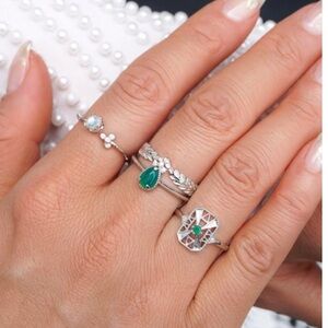 Kemmi Soleil Emerald Ring Sterling Silver